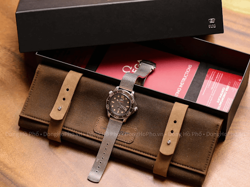 Omega Seamaster Diver 300M 007 Edition 210.90.42.20.01.001